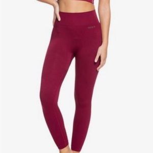 Roxy maroon- proud of being workout leggings